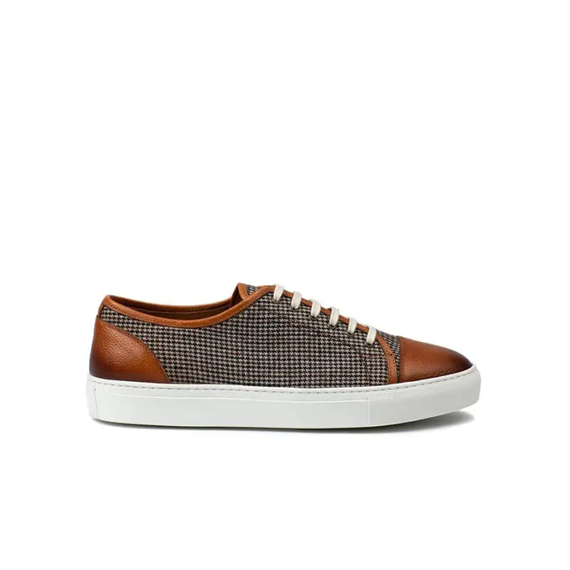 Brown Training Shoesd